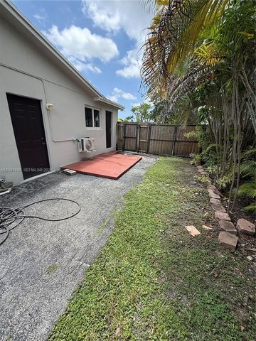 10601 SW 96th Street, Miami, FL 33176