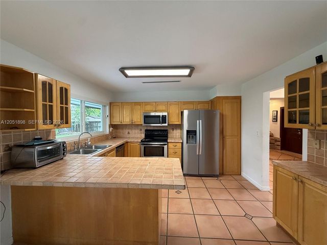 10601 SW 96th Street, Miami, FL 33176