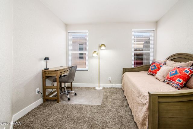 1672 E AUGUSTA Avenue, Chandler, AZ 85249