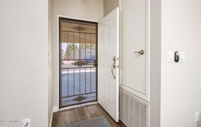 1672 E AUGUSTA Avenue, Chandler, AZ 85249