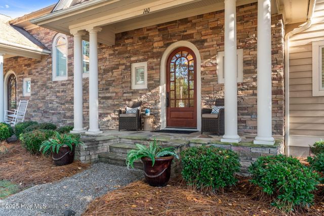 140 Cochrane Castle Circle, Pinehurst, NC 28374