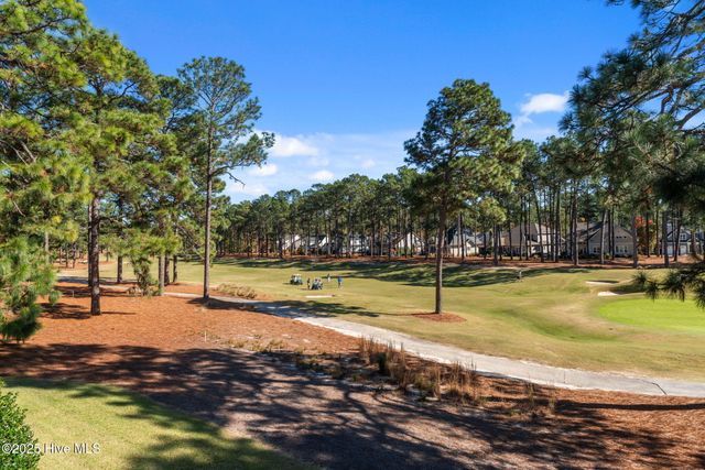 140 Cochrane Castle Circle, Pinehurst, NC 28374