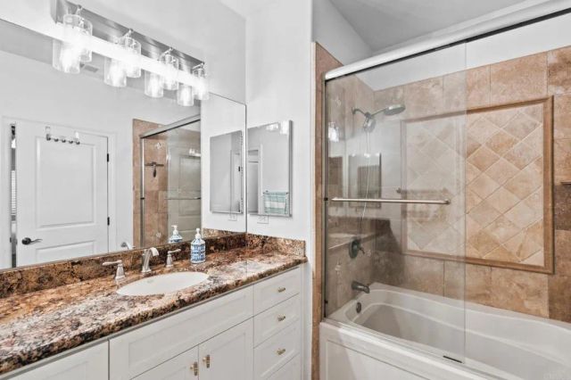 9460 Slope St., Santee, CA 92071