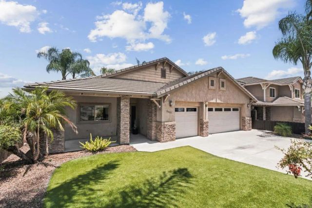 9460 Slope St., Santee, CA 92071