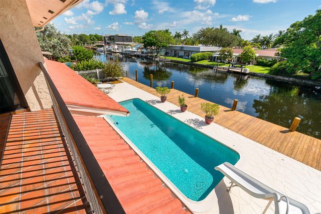 370 SE 13th Ave, Pompano Beach, FL 33060