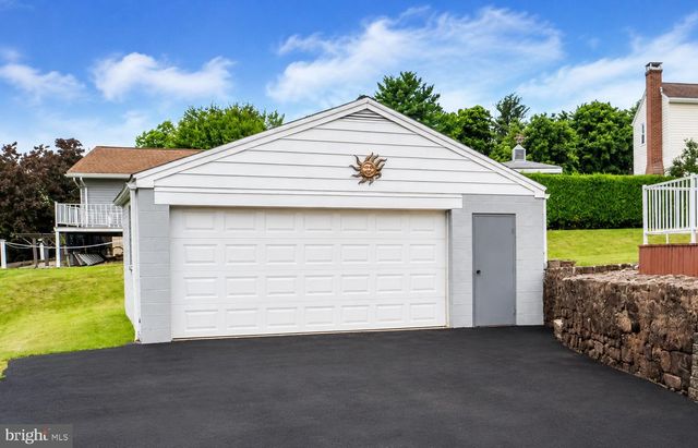 310 SYCAMORE ST, Mohnton, PA 19540