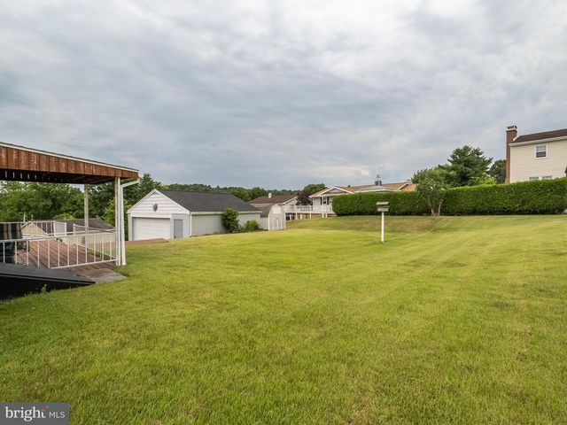 310 SYCAMORE ST, Mohnton, PA 19540