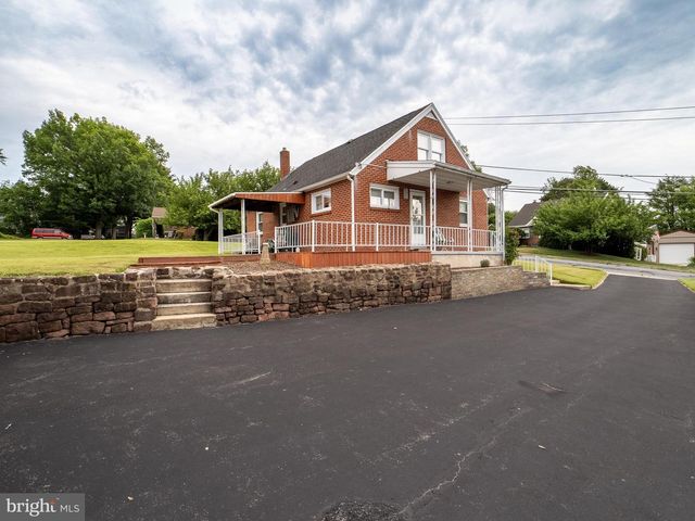 310 SYCAMORE ST, Mohnton, PA 19540