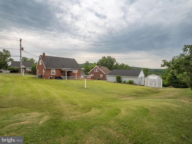 310 SYCAMORE ST, Mohnton, PA 19540