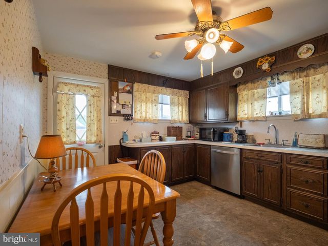 310 SYCAMORE ST, Mohnton, PA 19540