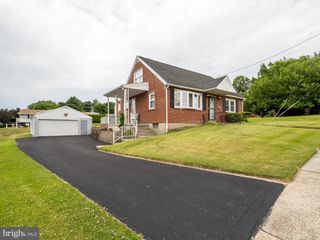 310 SYCAMORE ST, Mohnton, PA 19540