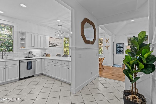 7 Col William Rhett Trail, Bald Head Island, NC 28461