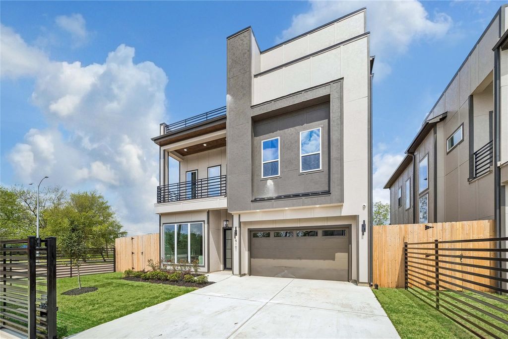 4101 Kewanee, Houston, TX 77051