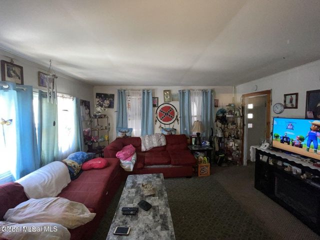 70 Gates Avenue, Schuylerville, NY 12871