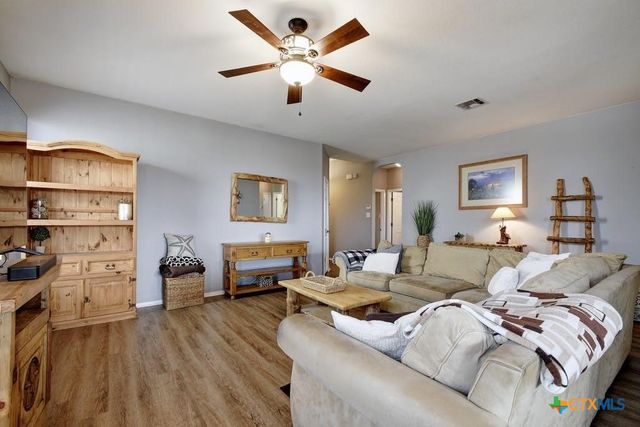 2234 Lakeline Drive, New Braunfels, TX 78130