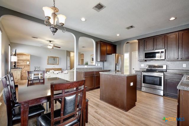 2234 Lakeline Drive, New Braunfels, TX 78130