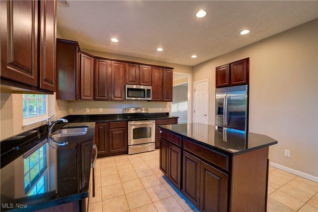 2576 Covington Place, Avon, OH 44011