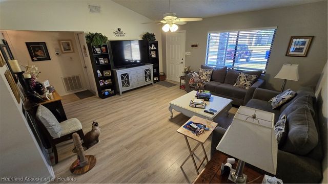 2422 Hidden Creek Circle, Sebring, FL 33870