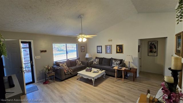 2422 Hidden Creek Circle, Sebring, FL 33870