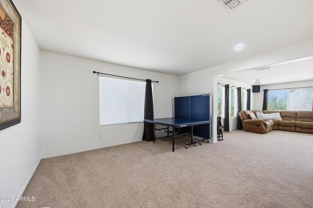 1105 W SPUR Drive, Phoenix, AZ 85085