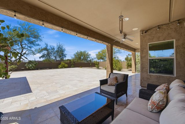 1105 W SPUR Drive, Phoenix, AZ 85085