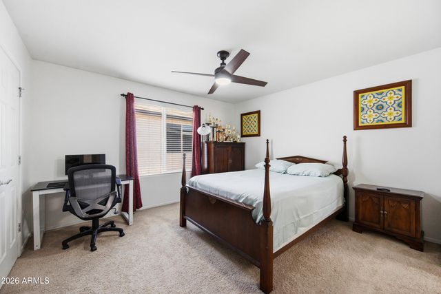 1105 W SPUR Drive, Phoenix, AZ 85085