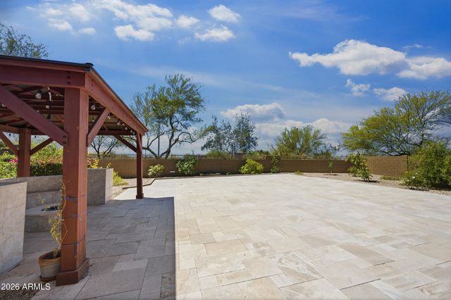 1105 W SPUR Drive, Phoenix, AZ 85085