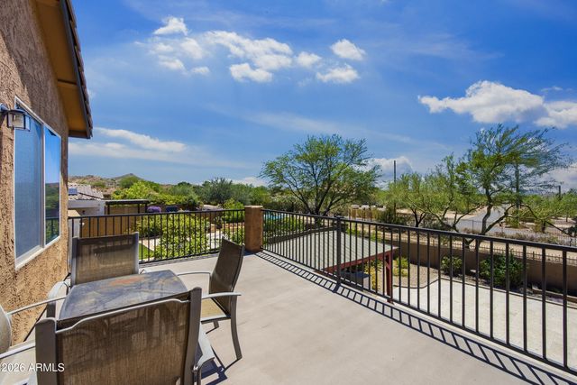 1105 W SPUR Drive, Phoenix, AZ 85085