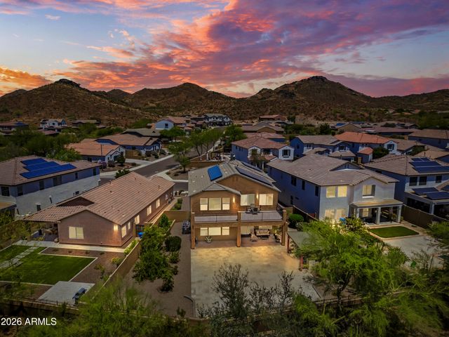 1105 W SPUR Drive, Phoenix, AZ 85085