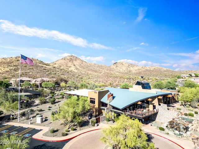 1105 W SPUR Drive, Phoenix, AZ 85085