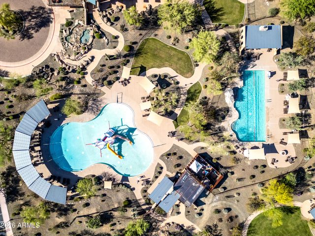 1105 W SPUR Drive, Phoenix, AZ 85085