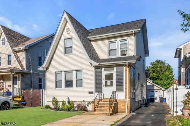 37 Fairway Ave, Belleville Twp., NJ 07109