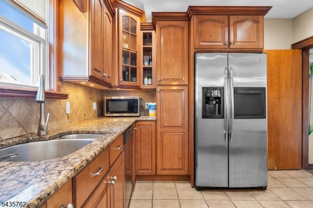 37 Fairway Ave, Belleville Twp., NJ 07109