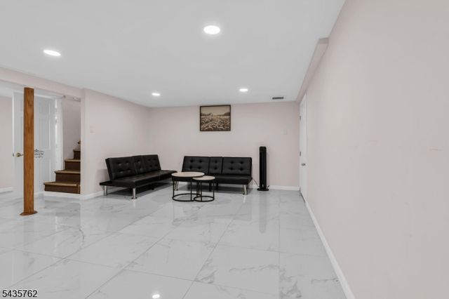37 Fairway Ave, Belleville Twp., NJ 07109