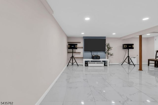 37 Fairway Ave, Belleville Twp., NJ 07109