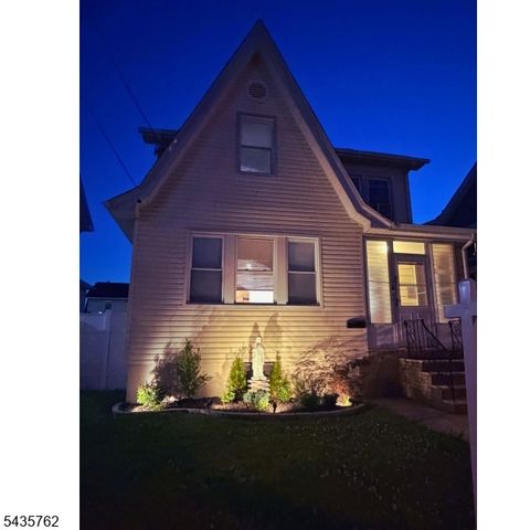 37 Fairway Ave, Belleville Twp., NJ 07109