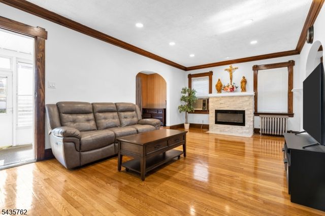 37 Fairway Ave, Belleville Twp., NJ 07109