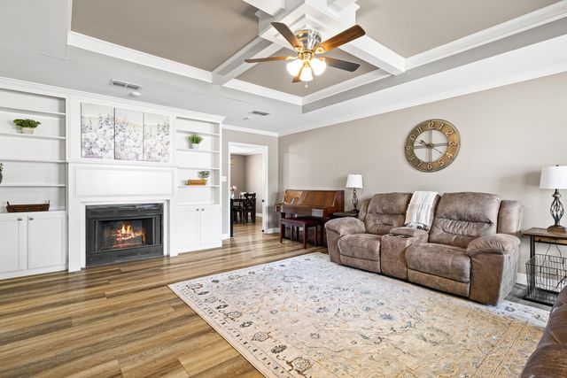 202 Monterrey Ln., White Oak, TX 75693