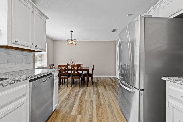 202 Monterrey Ln., White Oak, TX 75693