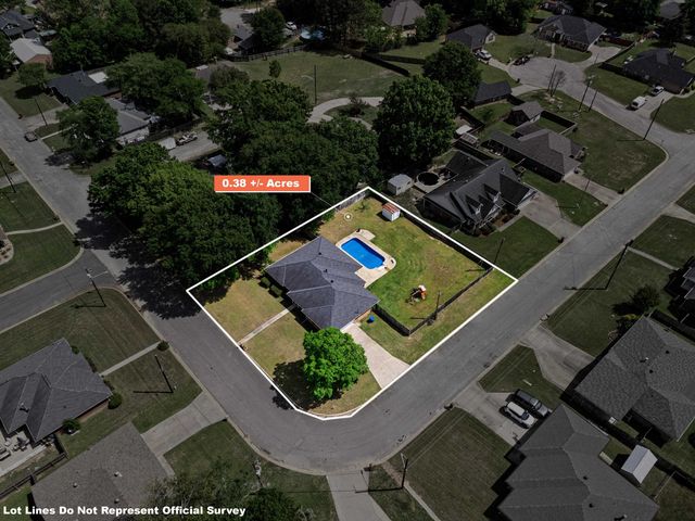 202 Monterrey Ln., White Oak, TX 75693