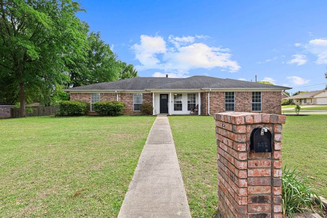 202 Monterrey Ln., White Oak, TX 75693