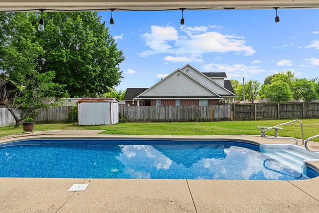 202 Monterrey Ln., White Oak, TX 75693