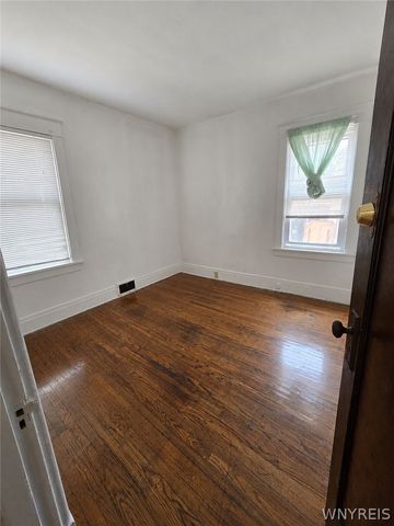 71 Brunswick Boulevard Lower, Buffalo, NY 14208
