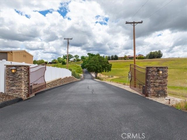 2230 Del Sol Place, Paso Robles, CA 93446