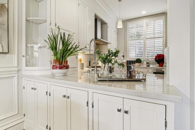 356 Santana Row 319, San Jose, CA 95128