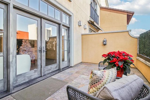 356 Santana Row 319, San Jose, CA 95128