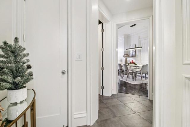 356 Santana Row 319, San Jose, CA 95128