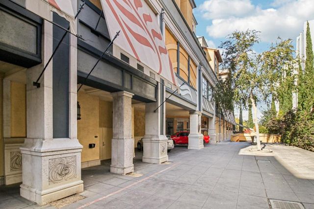 356 Santana Row 319, San Jose, CA 95128