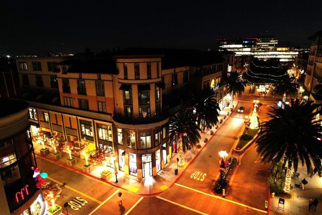 356 Santana Row 319, San Jose, CA 95128