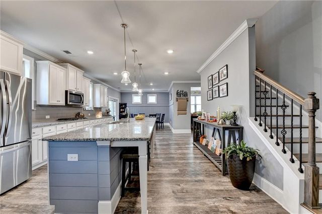 5525 Mirror Lake Drive, Cumming, GA 30028